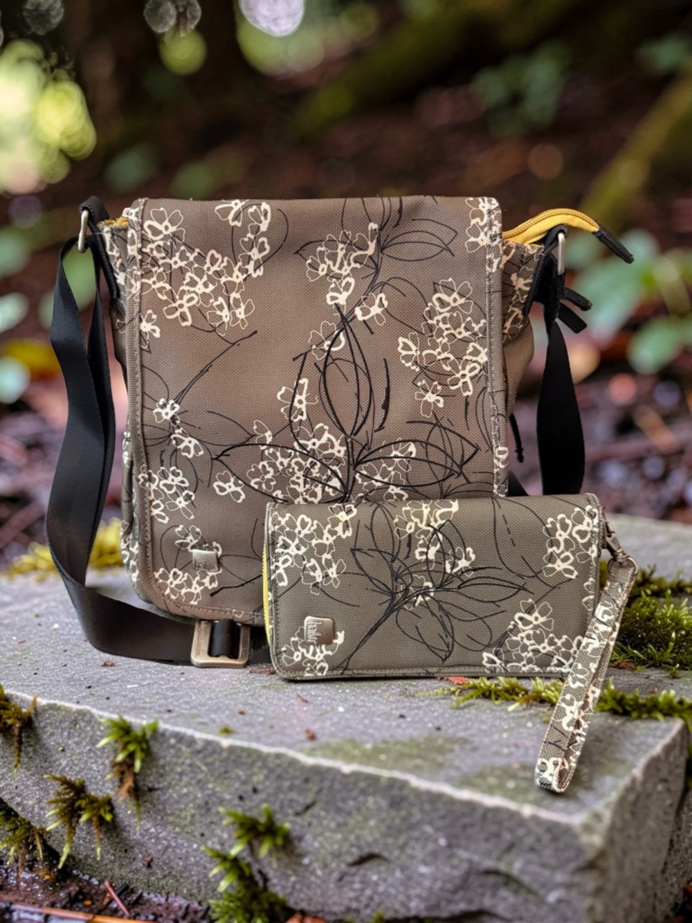 Haiku Vintage Messenger Bag Floral Print with Matching Wristlet